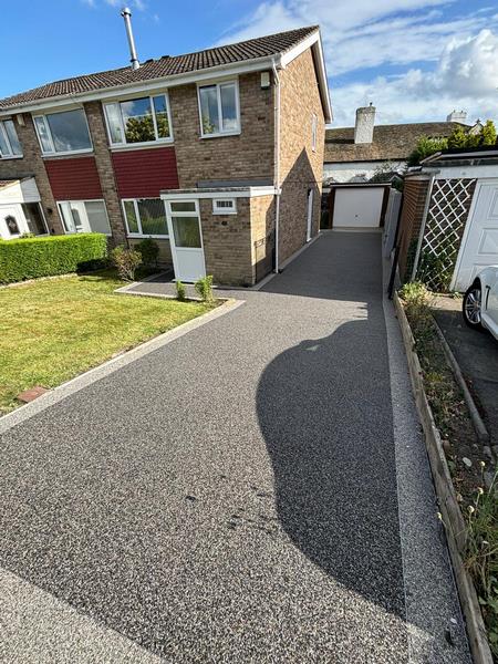 wakefield resin driveway anthracite silver border 04