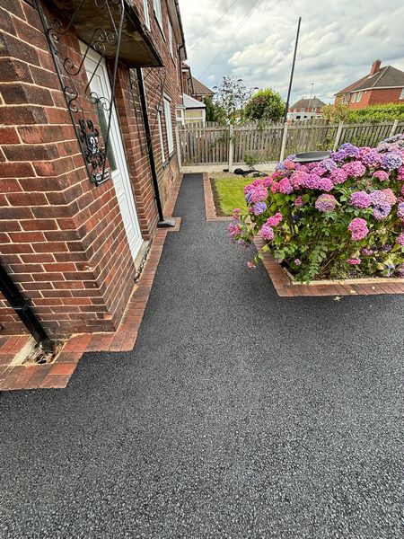 barnsley tarmac driveway fencing 06